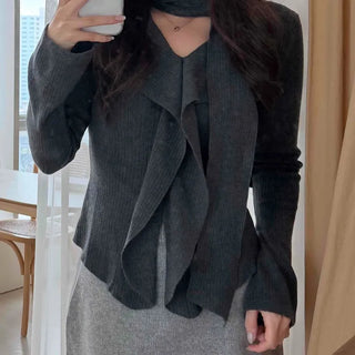 Front Ruffle Tie V-Neck Knit Scarf Set