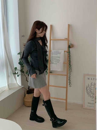 Front Ruffle Tie V-Neck Knit Scarf Set
