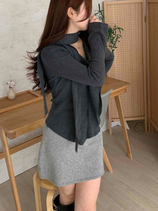 Front Ruffle Tie V-Neck Knit Scarf Set