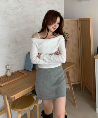 Off-shoulder Slim Drape Brushed Long Sleeve T-shirt