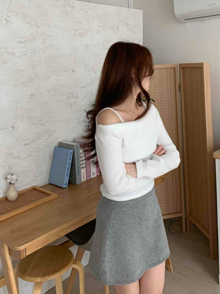 Off-shoulder Slim Drape Brushed Long Sleeve T-shirt