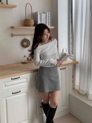 Off-shoulder Slim Drape Brushed Long Sleeve T-shirt
