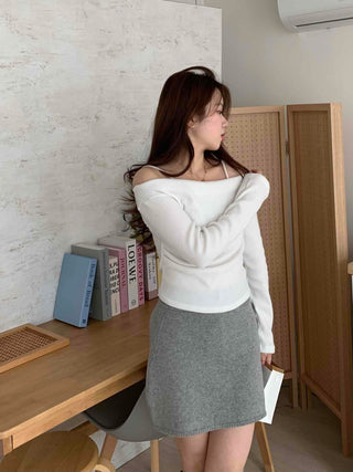 Off-shoulder Slim Drape Brushed Long Sleeve T-shirt