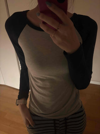 Slim Body-Shaping Close-Fit Raglan Long Sleeve T-Shirt