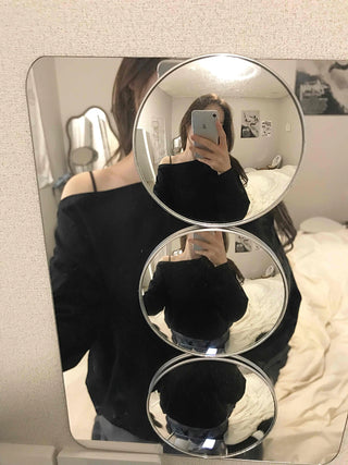 Delicate Fit Off-Shoulder Slim Fit Long Sleeve T-shirt