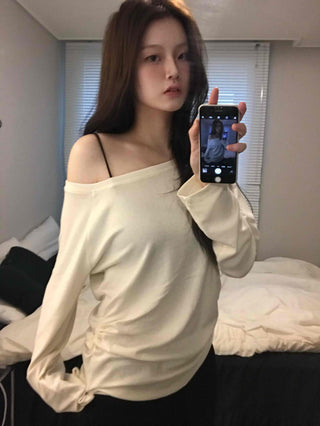 Soft Delicate Fit One-Shoulder Drop Long Sleeve T-shirt