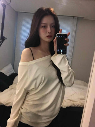 Soft Delicate Fit One-Shoulder Drop Long Sleeve T-shirt