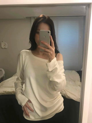 Soft Delicate Fit One-Shoulder Drop Long Sleeve T-shirt