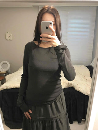 Silky Glossy Slim Fit Round Neck Long Sleeve Tee
