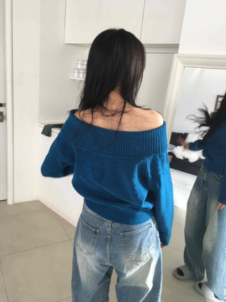 Slim Off-Shoulder Ribbed Knit