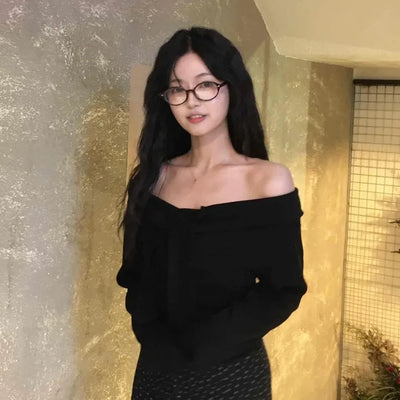 Chic Off-Shoulder Neck Loose Fit Long Sleeve T-Shirt