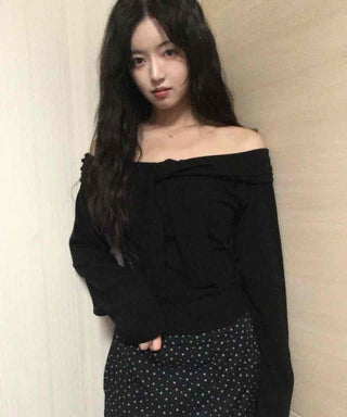 Chic Off-Shoulder Neck Loose Fit Long Sleeve T-Shirt