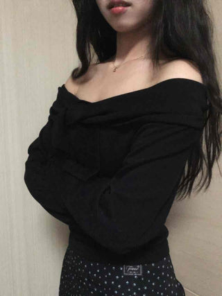 Chic Off-Shoulder Neck Loose Fit Long Sleeve T-Shirt