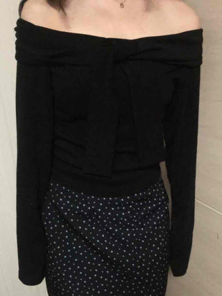 Chic Off-Shoulder Neck Loose Fit Long Sleeve T-Shirt
