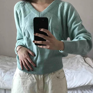 Soft Cable V-Neck Drop Shoulder Crop Knit