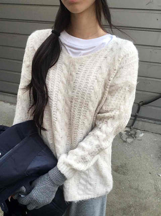 Relaxed Cable Round Neck Loose Fit Knit