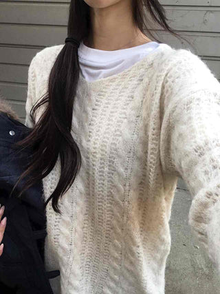 Relaxed Cable Round Neck Loose Fit Knit