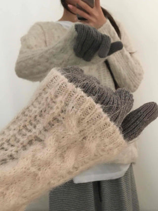 Relaxed Cable Round Neck Loose Fit Knit
