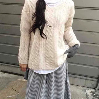 Relaxed Cable Round Neck Loose Fit Knit