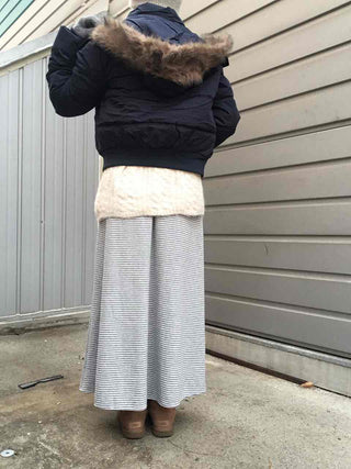 Cropped Short Padded Jacket with Fur Hood and Pocket Detail