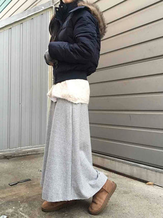 Cropped Short Padded Jacket with Fur Hood and Pocket Detail
