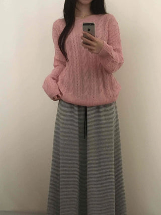 Romantic Cable Pattern Loose Fit Round Knit