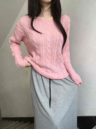 Romantic Cable Pattern Loose Fit Round Knit
