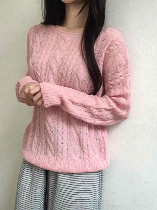Romantic Cable Pattern Loose Fit Round Knit