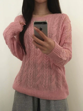 Romantic Cable Pattern Loose Fit Round Knit