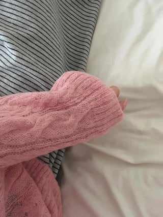 Romantic Cable Pattern Loose Fit Round Knit