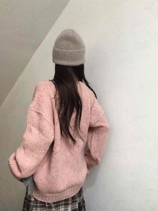 Delicate Fit Puff Cable Knit V-Neck Knit