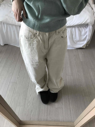 Back Buckle Point Tapered Wide Denim Pants