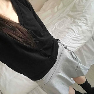 Minimal Cashmere Cozy Fit V-Neck Button Short Cardigan