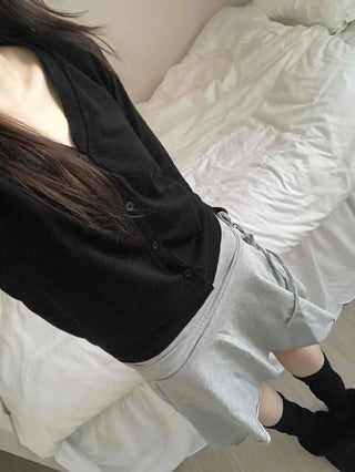 Minimal Cashmere Cozy Fit V-Neck Button Short Cardigan