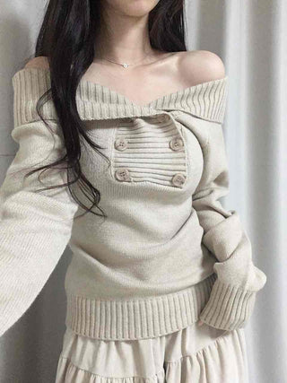 Off-shoulder Wide Collar Folding Knit