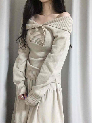 Off-shoulder Wide Collar Folding Knit