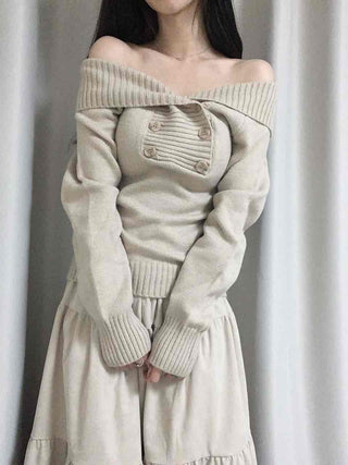 Off-shoulder Wide Collar Folding Knit