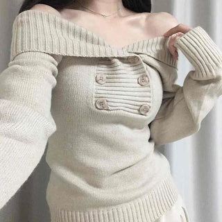 Off-shoulder Wide Collar Folding Knit