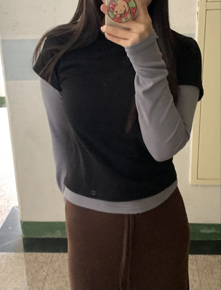Color Block Layered Half-Neck Long-Sleeve T-Shirt