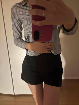 Minimal Slim Fit High-Waisted Elastic Shorts