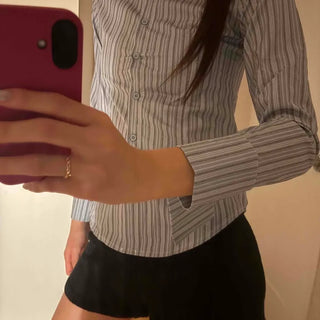 Classic semi-wide striped basic shirt
