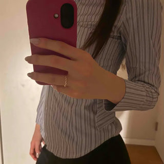 Classic semi-wide striped basic shirt