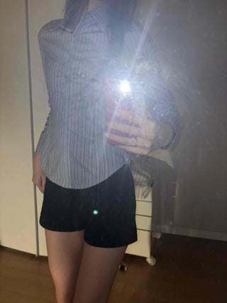 Classic semi-wide striped basic shirt