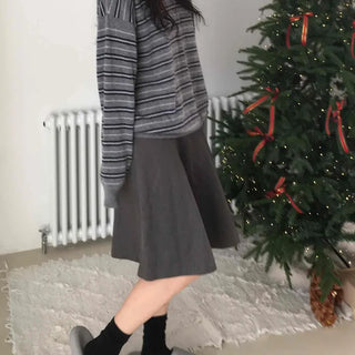 Simple A-line Midi Skirt with Campus Pocket Detail