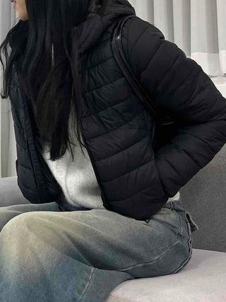 Built-in Strap Shuttle Quilted Puffer Short Padded Jacket