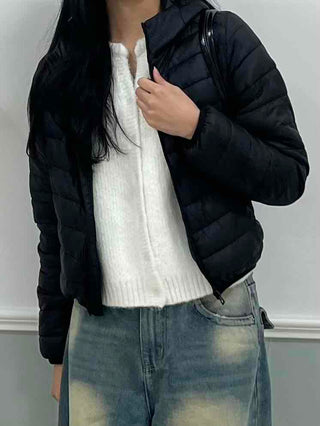 Built-in Strap Shuttle Quilted Puffer Short Padded Jacket