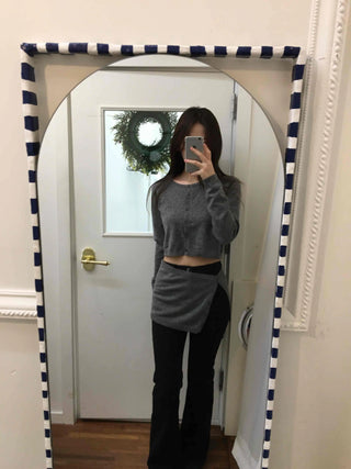 Apron Hemline Front Slit Crop Knit Cardigan