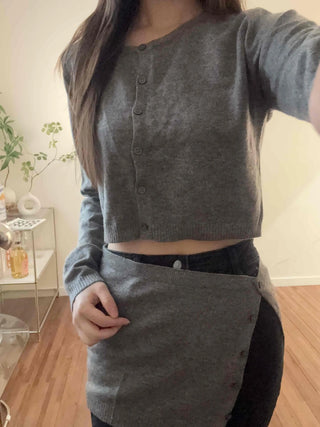 Apron Hemline Front Slit Crop Knit Cardigan