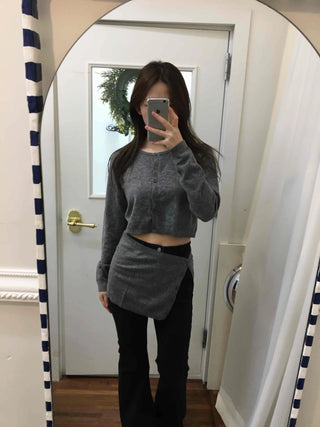 Apron Hemline Front Slit Crop Knit Cardigan