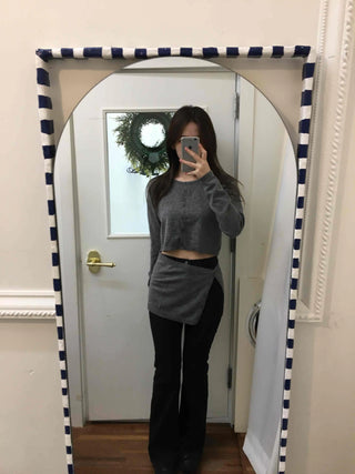 Apron Hemline Front Slit Crop Knit Cardigan